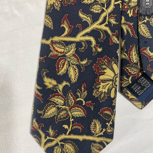 Coach Floral Silk Tie in Navy, Gold & Red - Picture 4 of 5